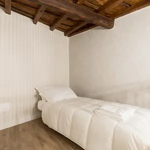 Apartment Pantheon Escape, Rome