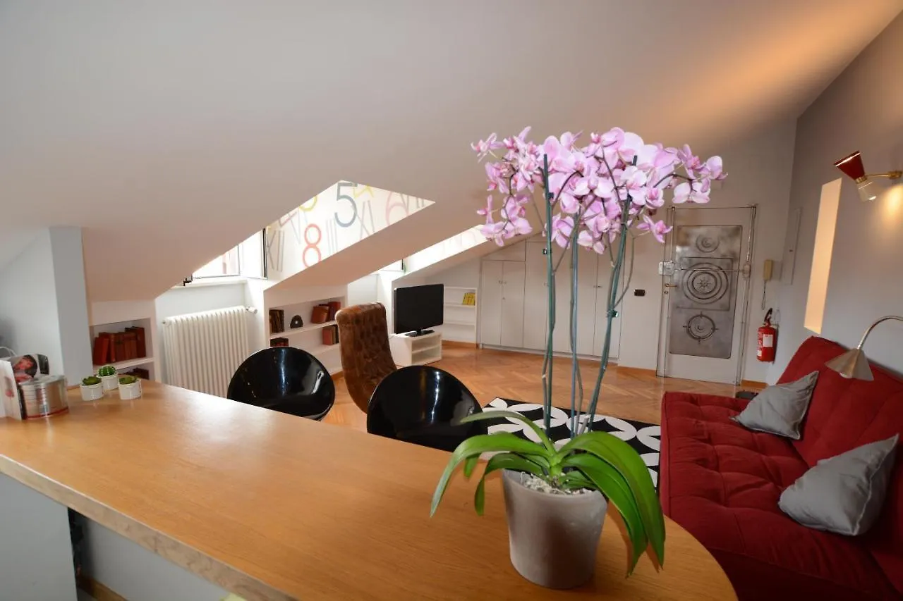 Tic Tac Loft Apartment Rome Italy